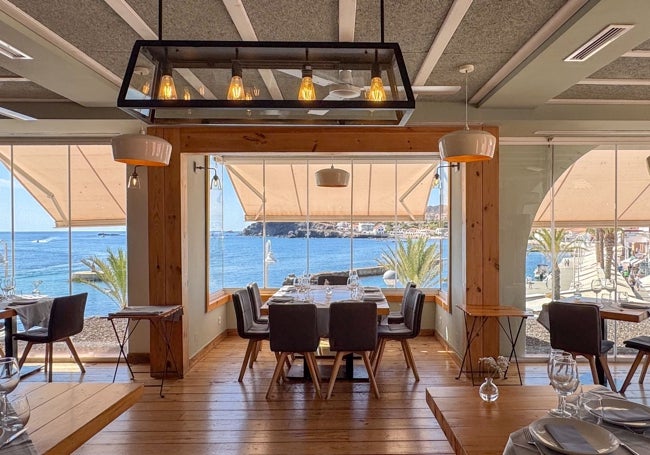 Salón del restaurante Bocana de Palos.