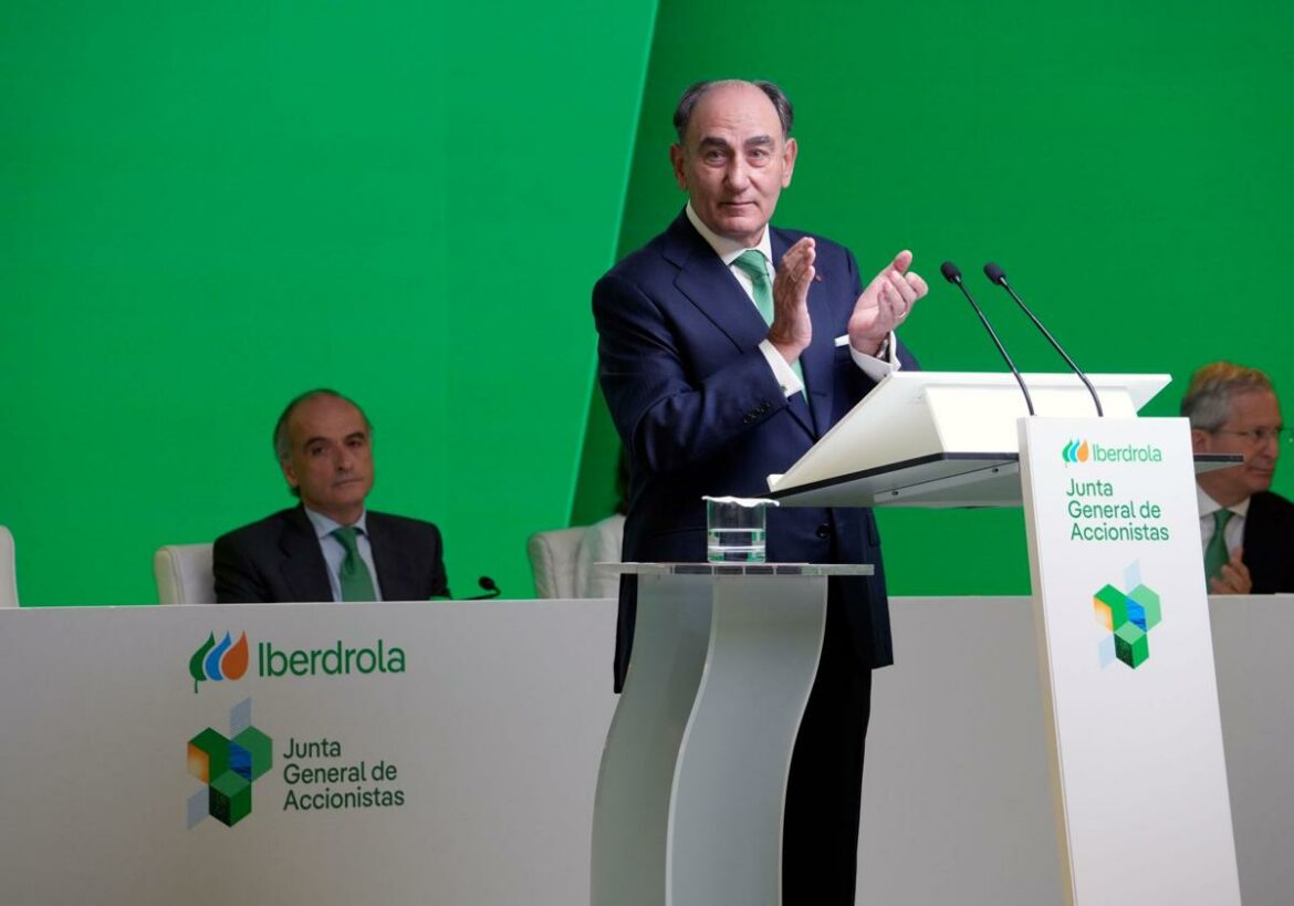 Iberdrola dispara sus beneficios un 17% hasta los 5.116 millones y vuelca su inversión en EE UU y Reino Unido