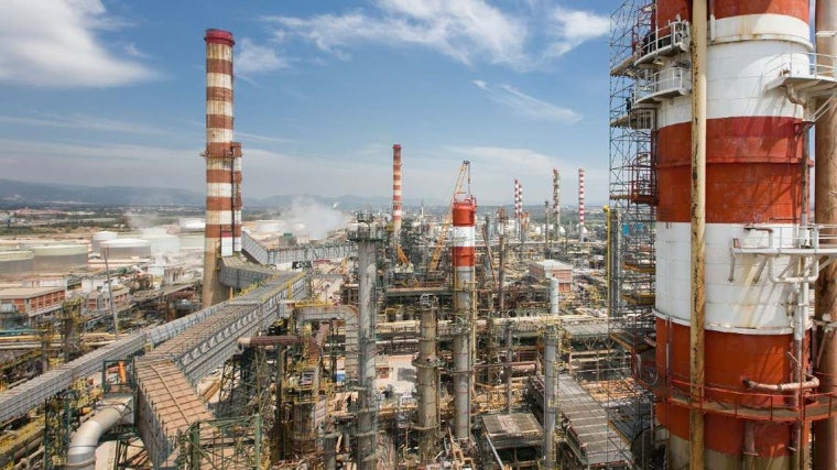La gasolina renovable desafía la prohibición del motor de combustión en 2035