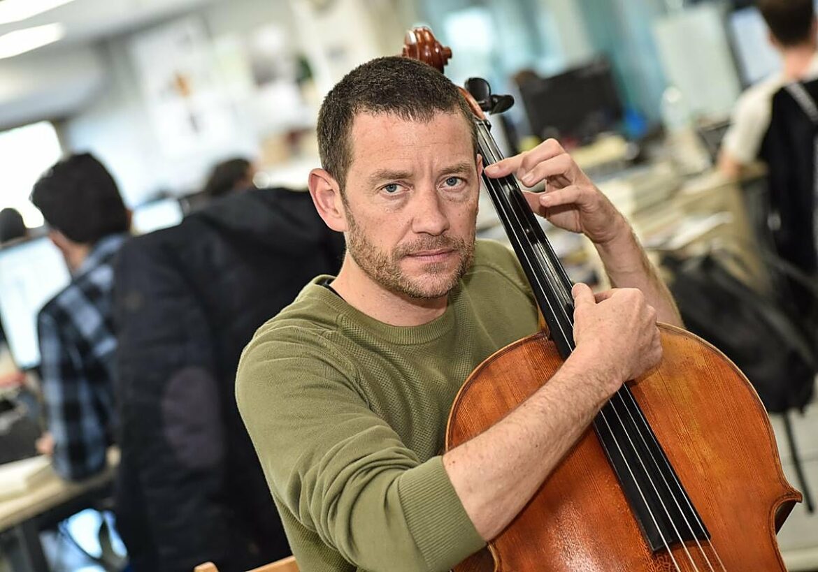 Matthieu Saglio: «La palabra necesidad le da sentido al trabajo del músico»