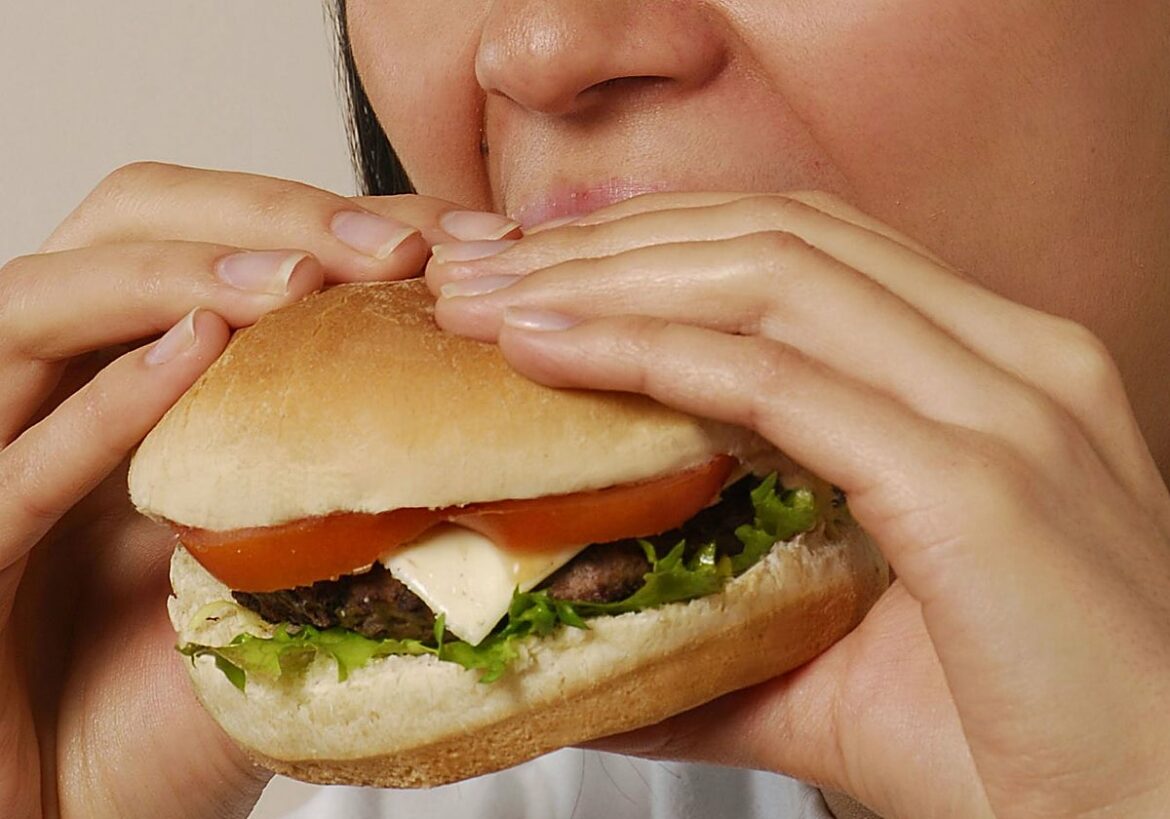 Muerte y ultraprocesados, la comida que está desplazando a la dieta tradicional