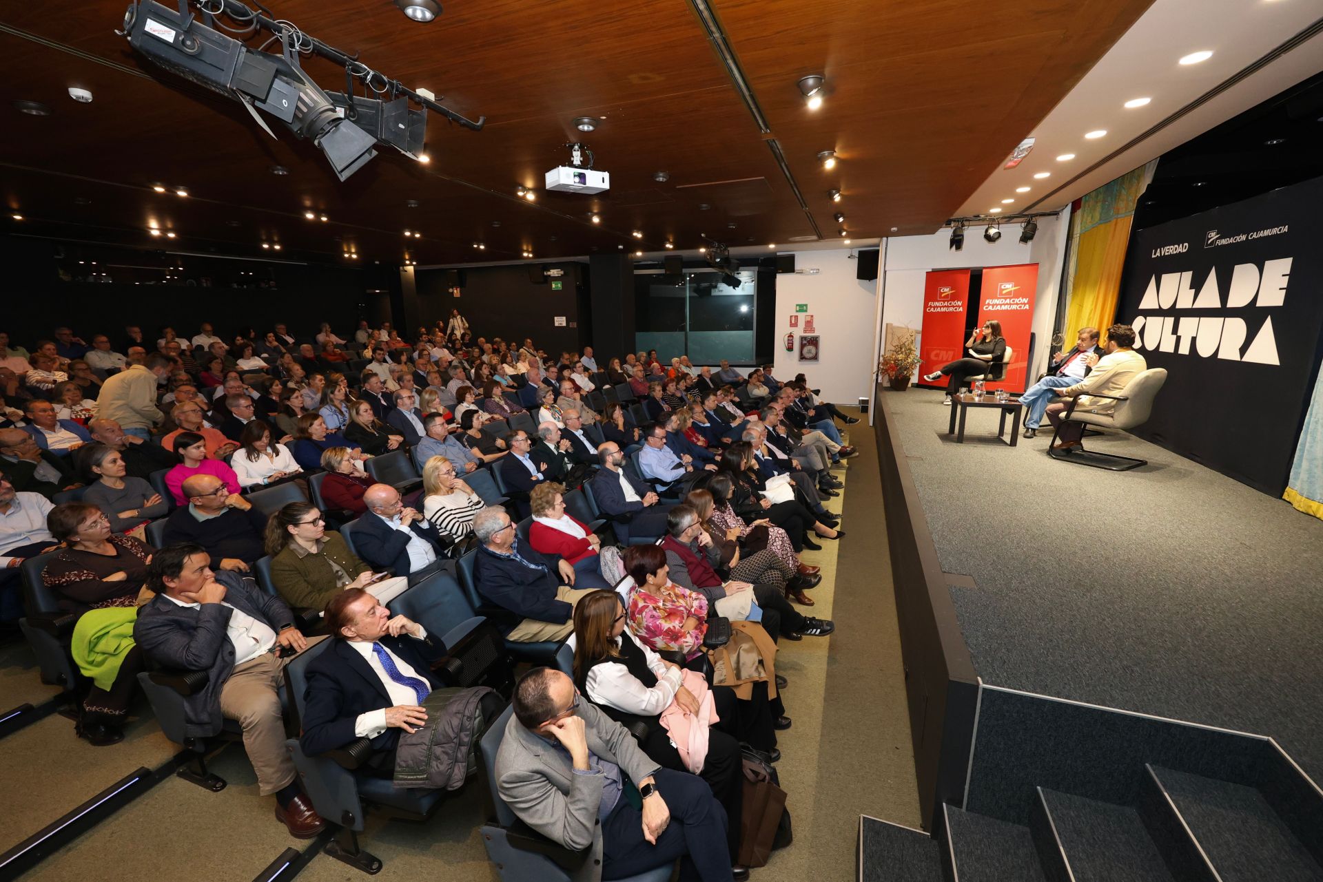 Pablo Ramírez, ciencia y vida en el Aula de Cultura de LA VERDAD, en imágenes