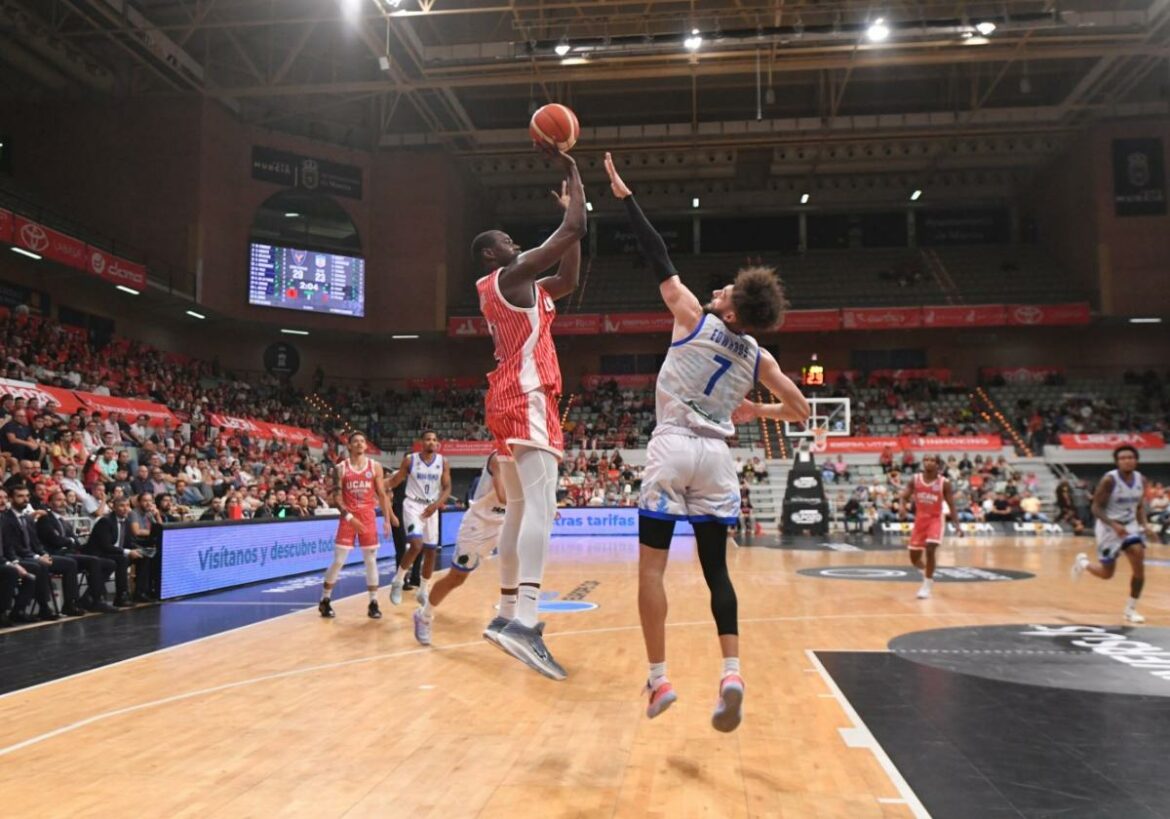 El UCAM vuelve a Sámokov en plena resaca del Palau