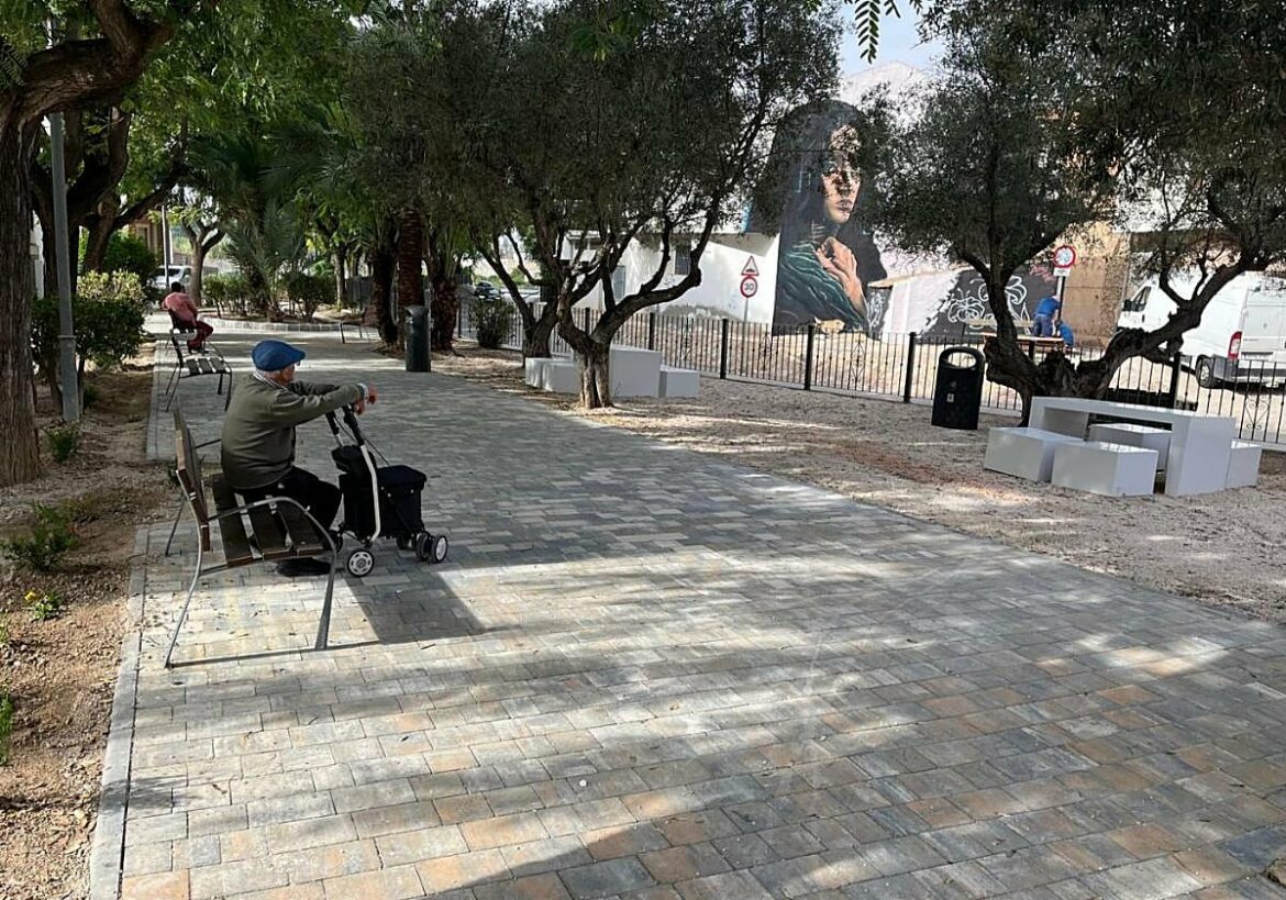 José Vidal Gil da nombre al renovado paseo de la Rambla de Molina