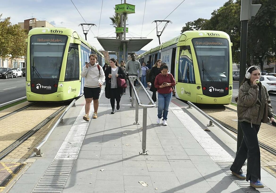 Fomento da el primer paso para ampliar el tranvía a Alcantarilla, Molina y Santomera