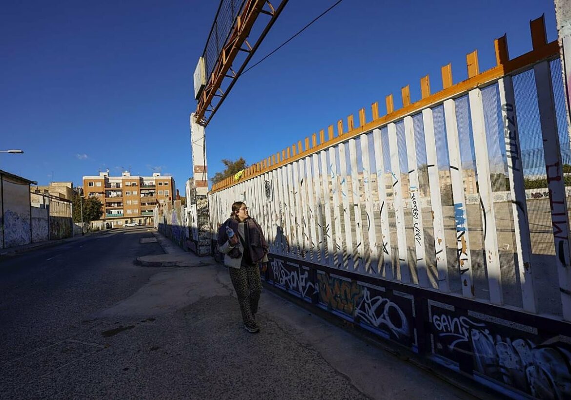 Subastan las parcelas de las antiguas cocheras de Latbus en Murcia