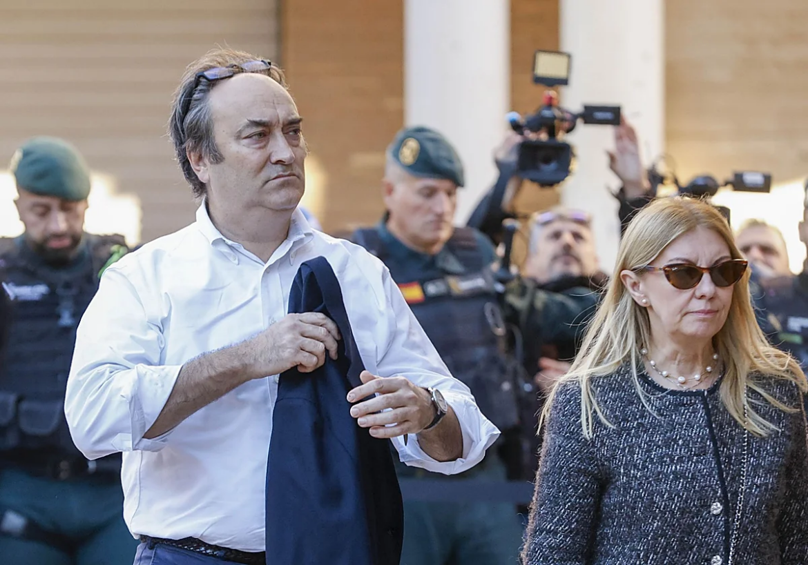 La jueza de la dana pide al dueño de El Ventorro una foto del reservado de Mazón y Vilaplana