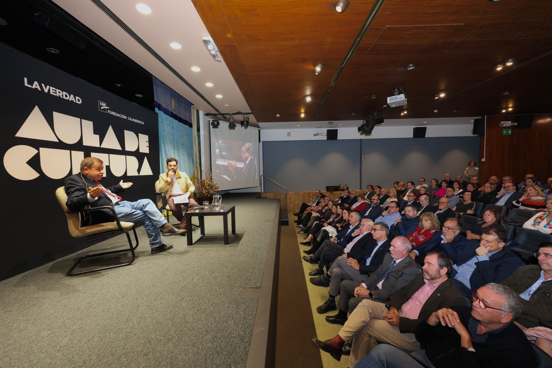 Pablo Ramírez, ciencia y vida en el Aula de Cultura de LA VERDAD, en imágenes