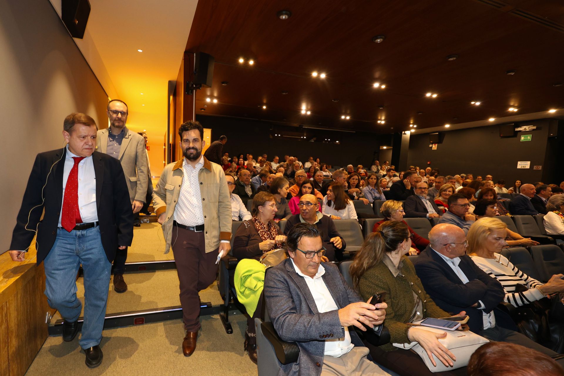 Pablo Ramírez, ciencia y vida en el Aula de Cultura de LA VERDAD, en imágenes