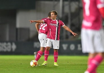 Un triunfo con suspense del FC Cartagena antes de la semana del año