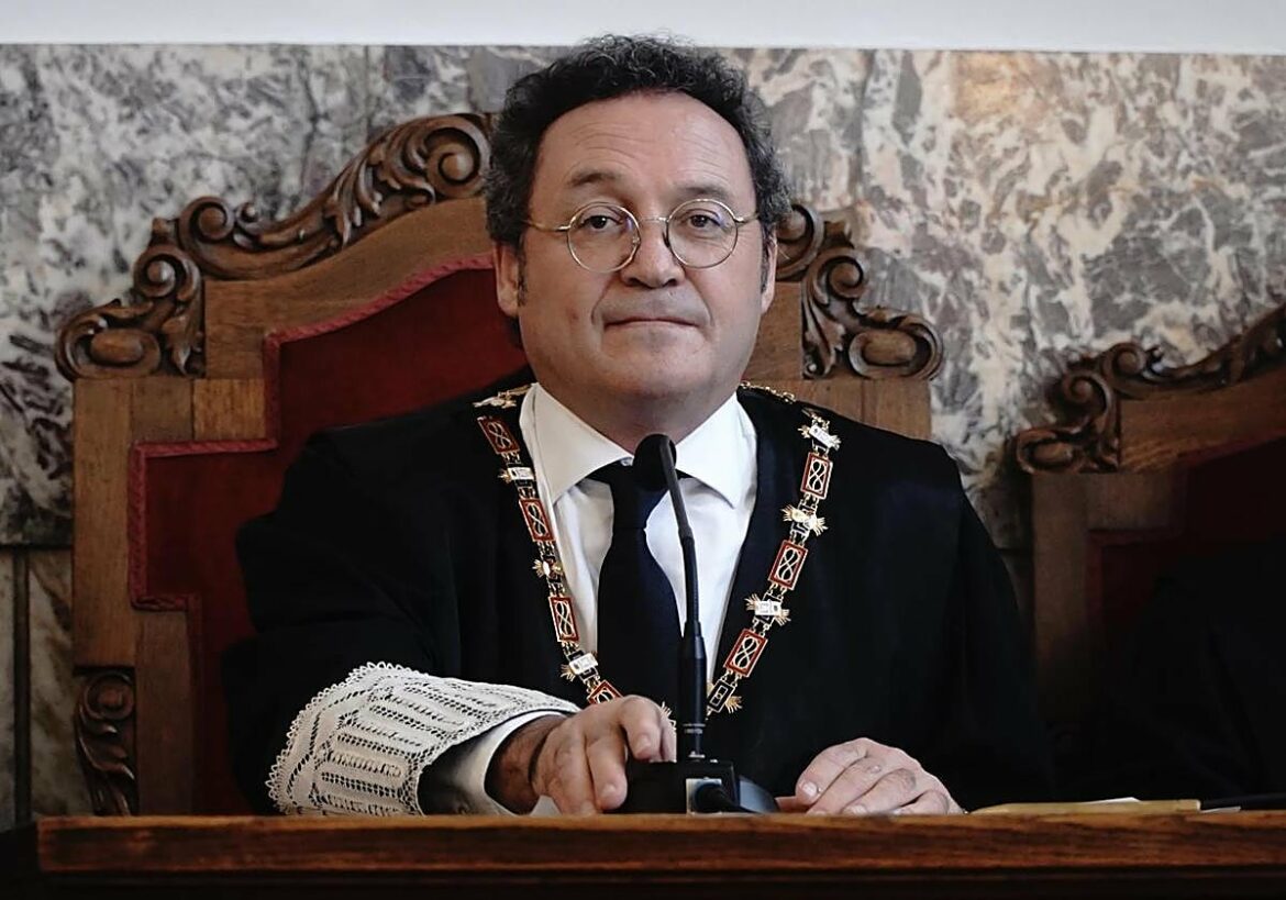 El Supremo condena al fiscal general por revelación y le inhabilita por dos años