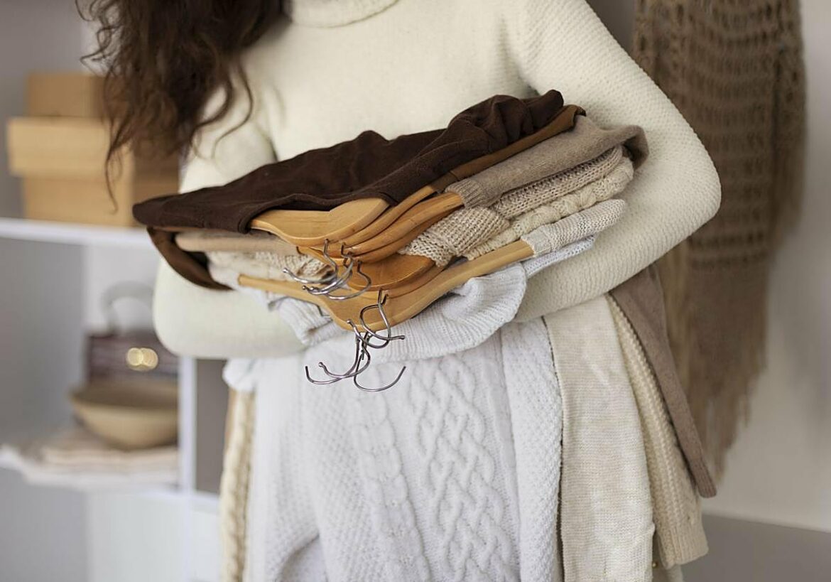 El producto de tu cocina que elimina las bolas del jersey en segundos: ¡Qué fuerte!