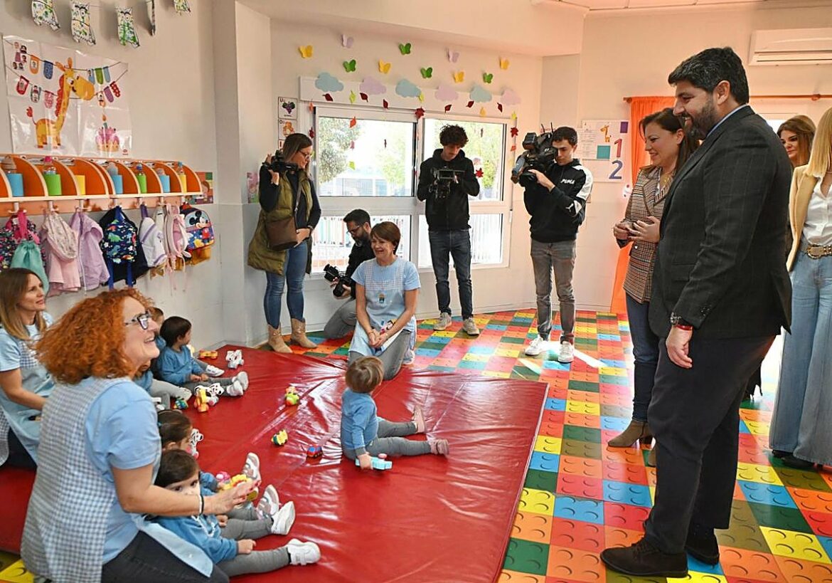 El Gobierno regional mantendrá con recursos propios casi 3.000 plazas de escuelas municipales infantiles