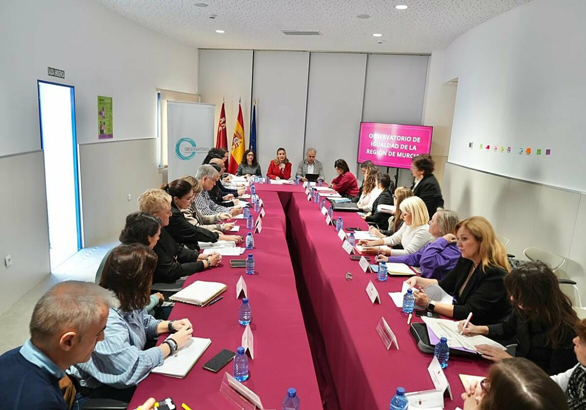 La Comunidad ultima el Pacto contra la Violencia hacia las Mujeres