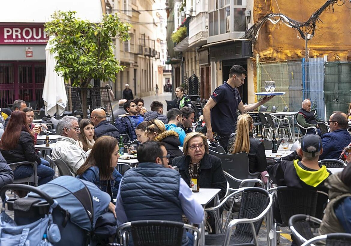 CaixaBank Research prevé que el PIB de la Región suba un 3,2% en 2025