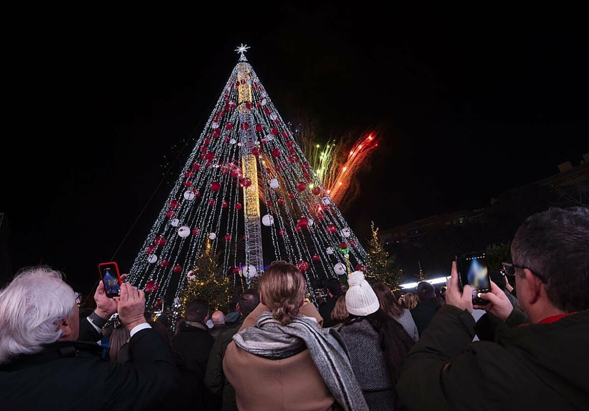 Aplazan las actividades del Gran Árbol de Navidad de Murcia por las lluvias
