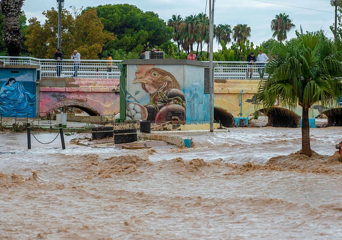 Miras pedirá en Bruselas un impulso a las obras contra inundaciones pendientes