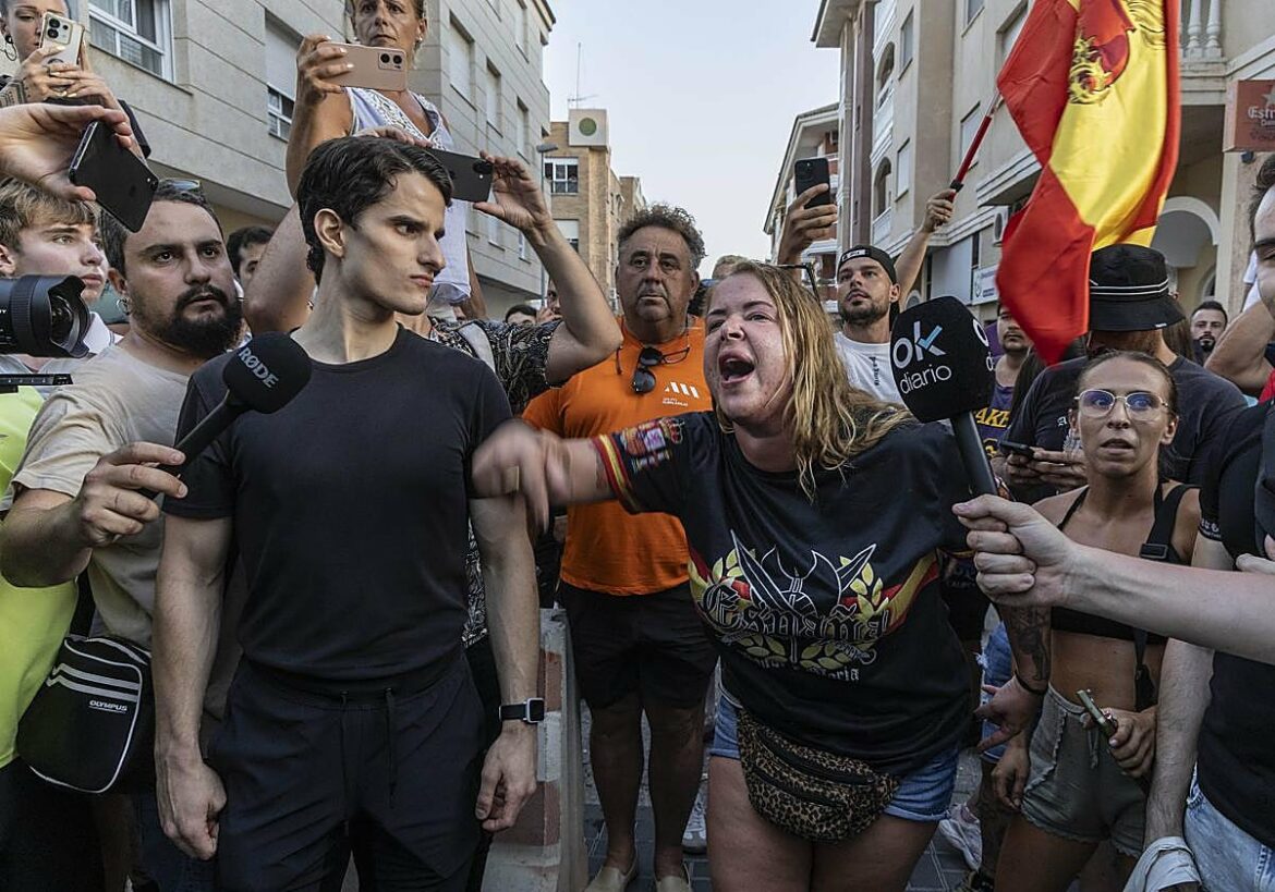 Informarse solo por redes reduce un 84% el apoyo a regular el odio digital frente a casos como el de Torre Pacheco