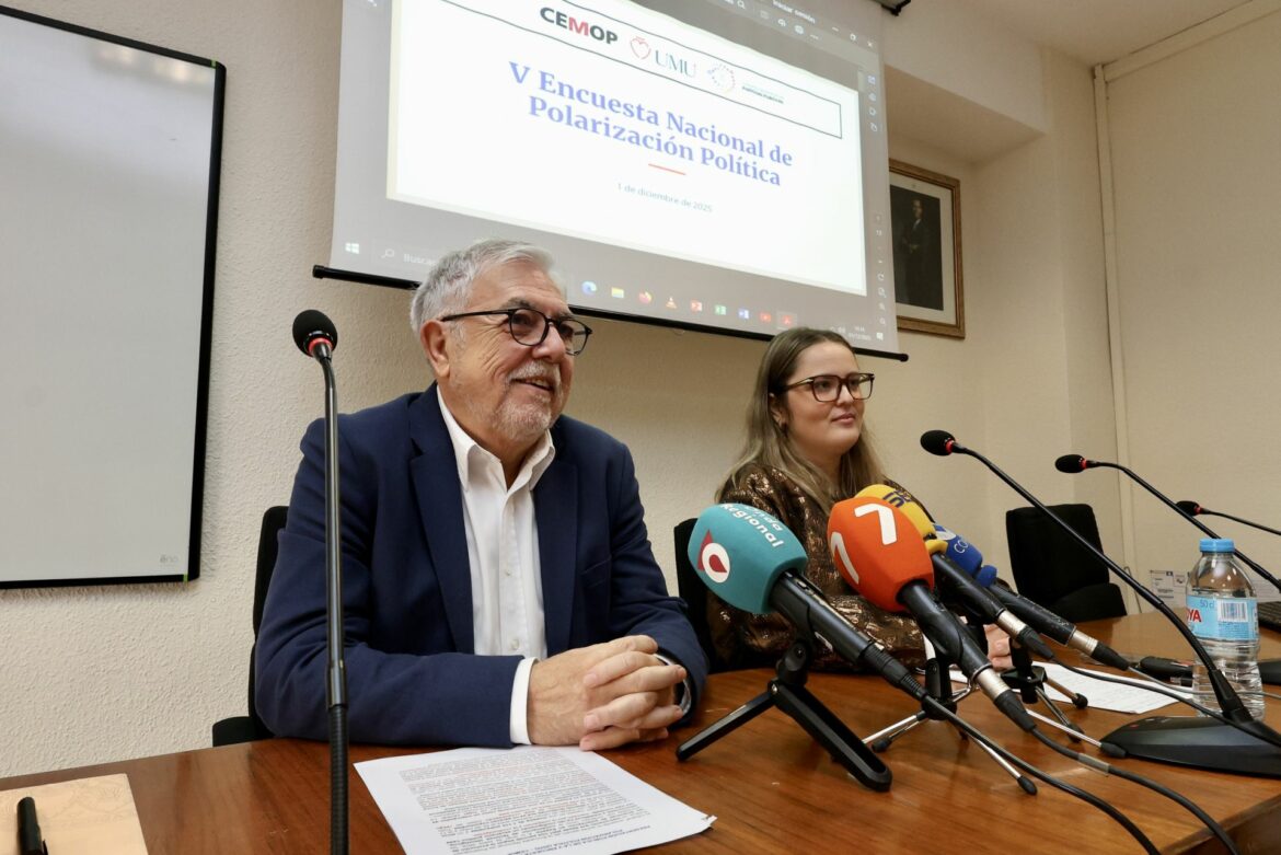 Siete de cada diez españoles consideran que la crispación política creció en el último año