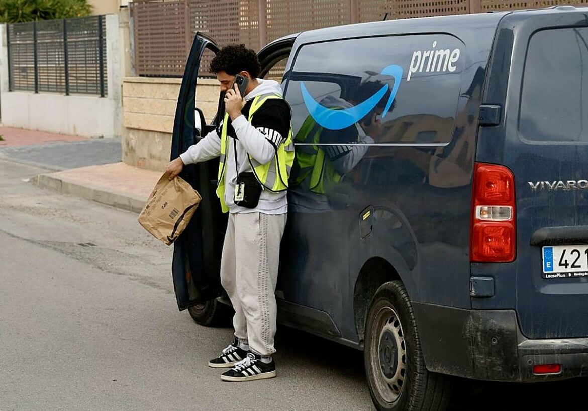 La Navidad catapulta la creación de empleo en el sector servicios regional: «Sobre todo es para ahorrar»