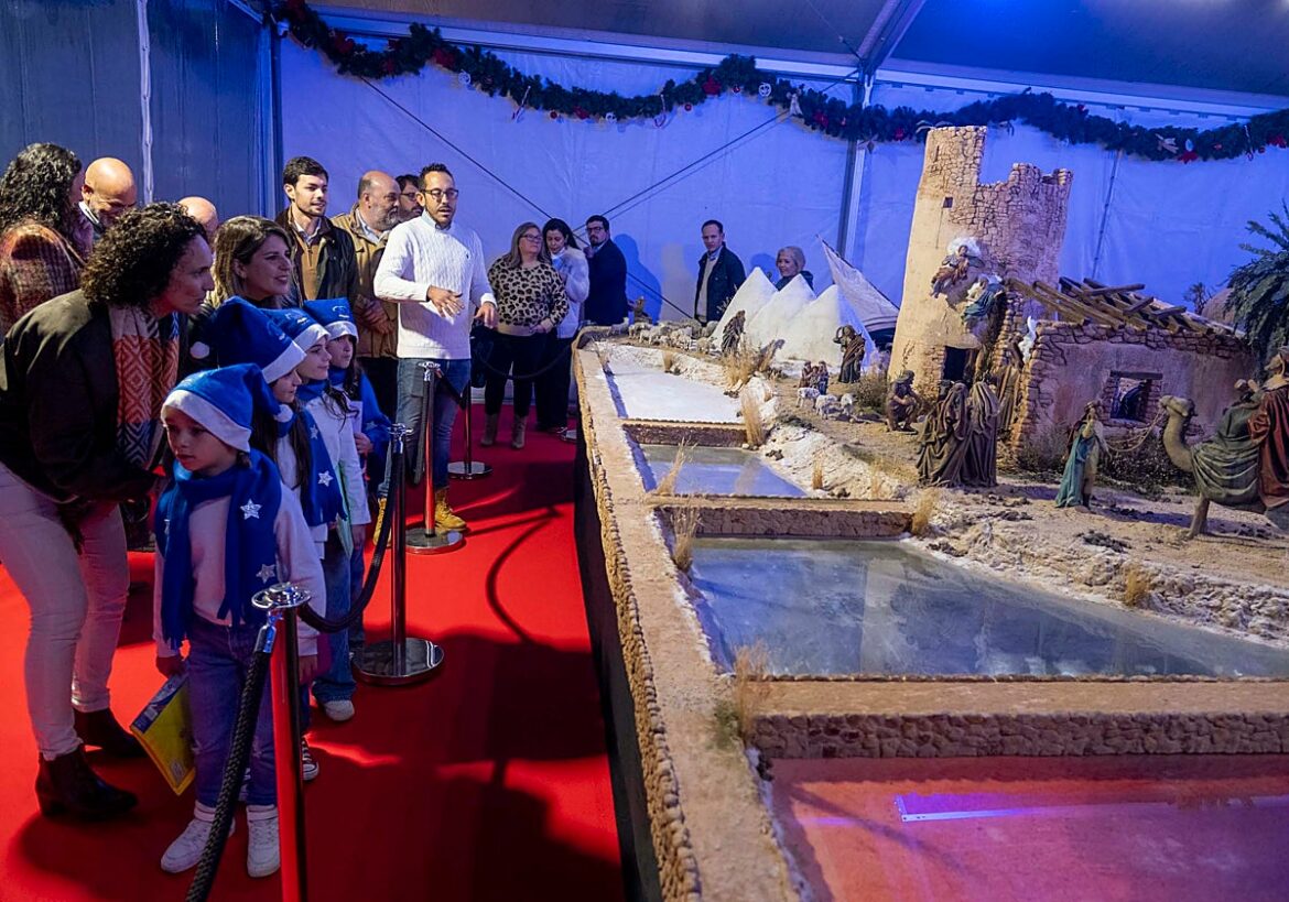 El nacimiento del belén de Cartagena se traslada a las salinas