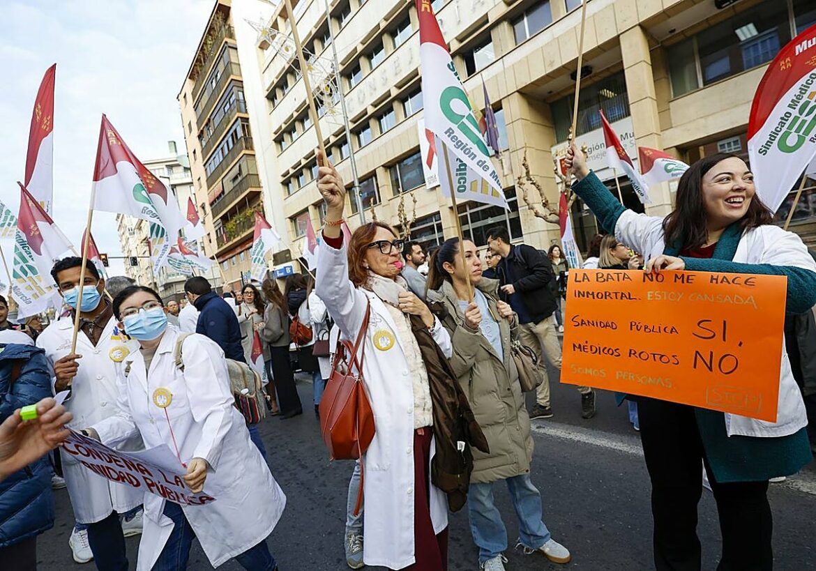 Las negociaciones entre los médicos y el Ministerio vuelven a saltar por los aires