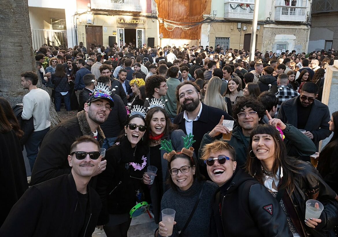 El ‘tardeo’ resta seguidores a las fiestas de Nochevieja en Cartagena