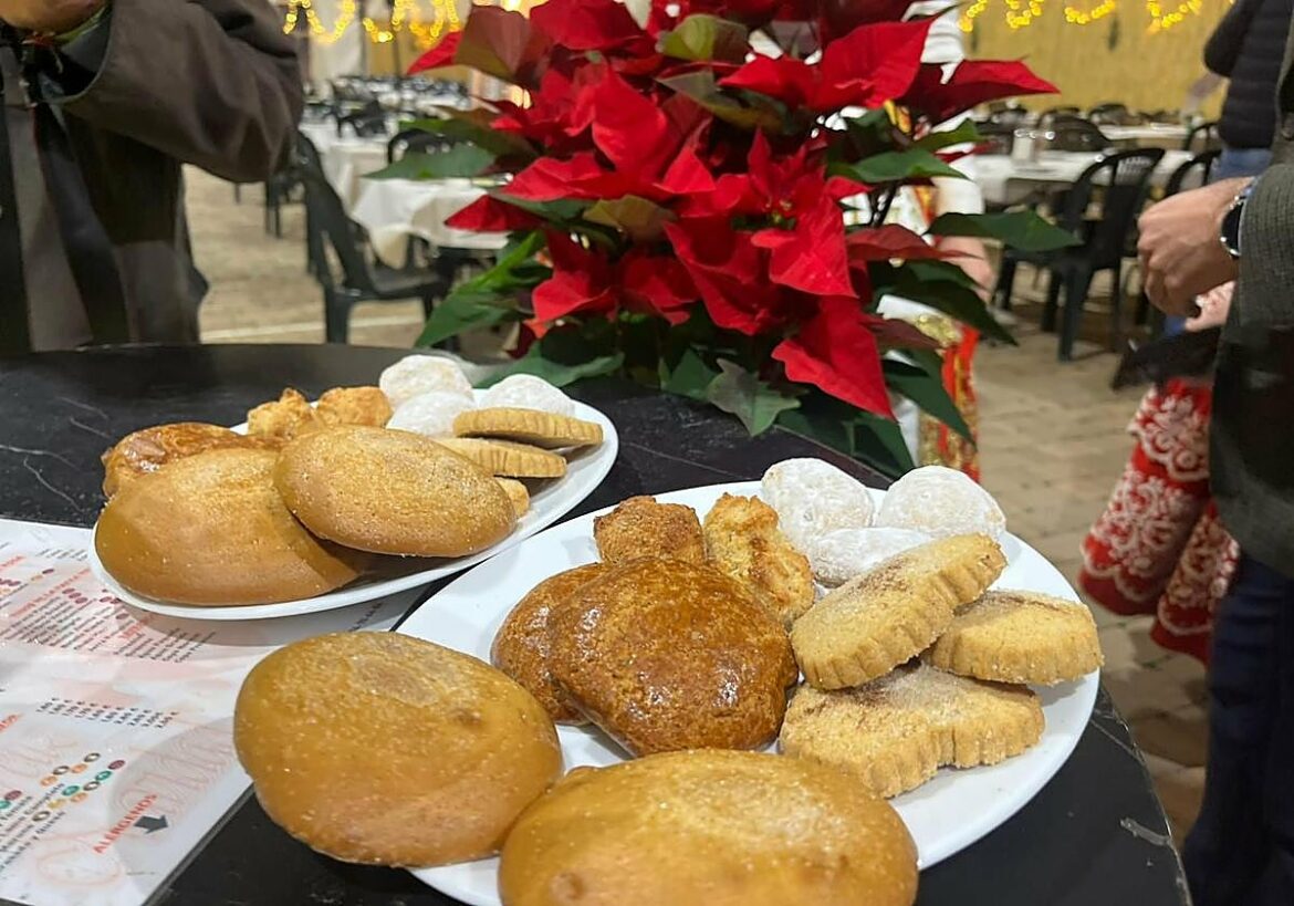 Las peñas huertanas de Murcia acercan a la Navidad el sabor de primavera