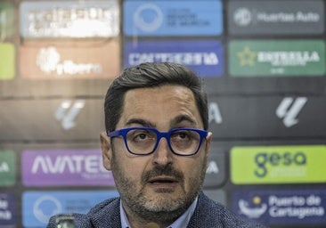 Las tres compras de un Arribas que sigue esperando una auditoría que no llega en el Cartagena