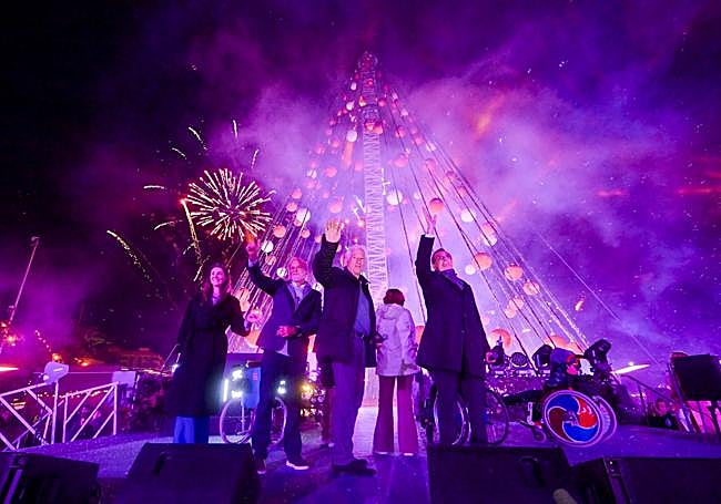 Richard Gere encendió la Navidad en Murcia.