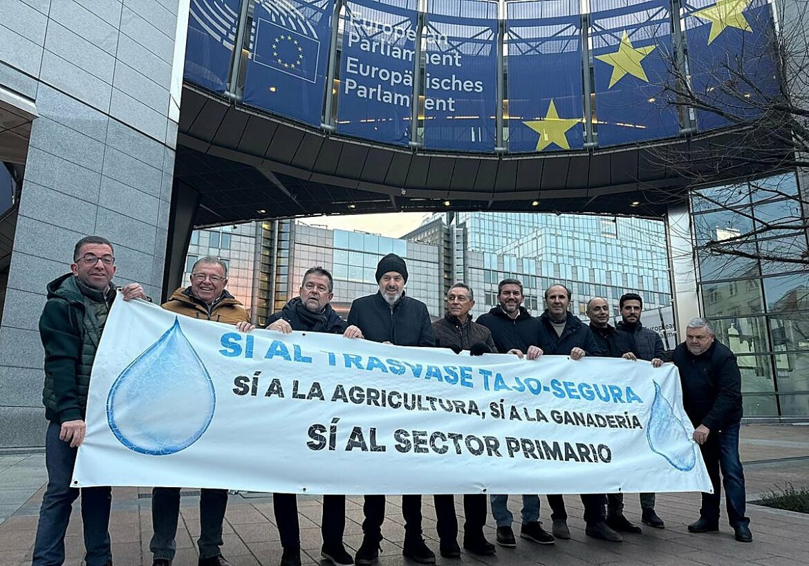 El campo grita en Bruselas contra las «ventajas» a terceros países y la defensa de la PAC