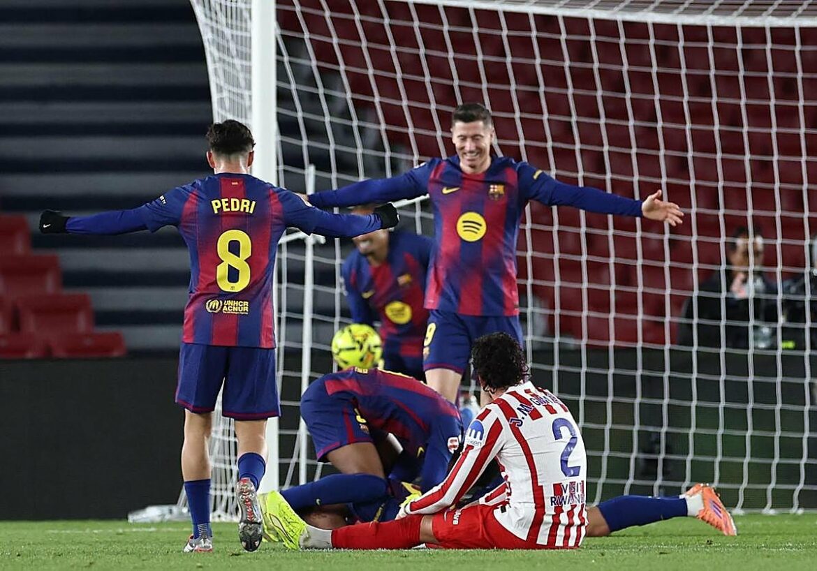 El Barça da un golpe en la mesa ante el Atlético