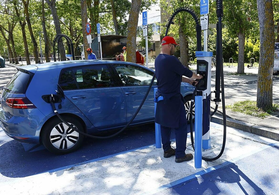 Bruselas abre la puerta a los motores de combustión más allá de 2035, pero con limitaciones