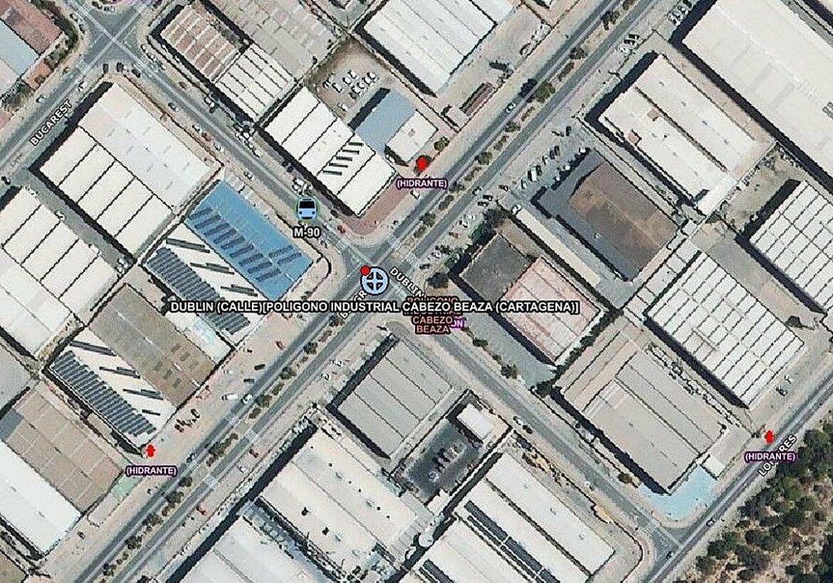 Herido grave en Cartagena tras chocar dos coches en el polígono Cabezo Beaza