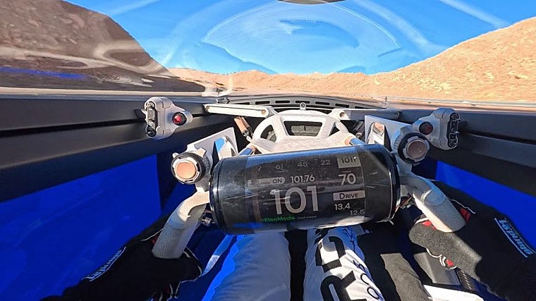 Filante Record 2025 finaliza el récord con un 11% de autonomía en su batería, lo que le permitiría recorrer incluso más de 120 kilómetros a una velocidad superior a 100 km/h