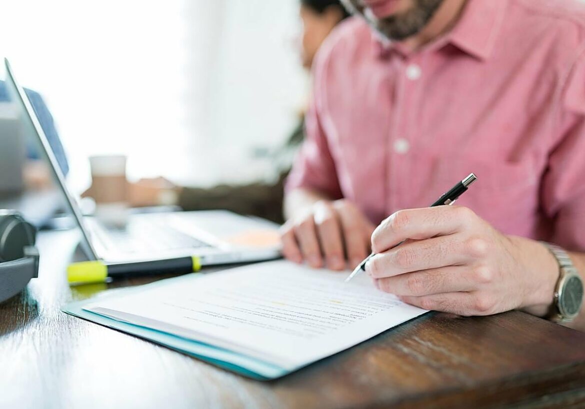 Un abogado laborista advierte del error «más torpe» que se comete cuando te despiden: reduce la indemnización