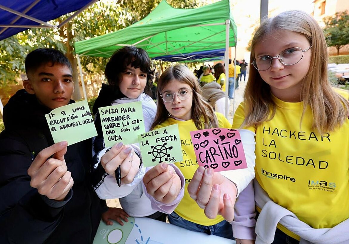 Unos 76.000 mayores se enfrentan a la soledad no deseada en la Región