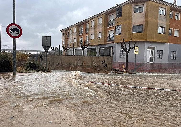 La borrasca ‘Emilia’ deja fuertes lluvias en la Región de Murcia y complica la circulación en algunas carreteras