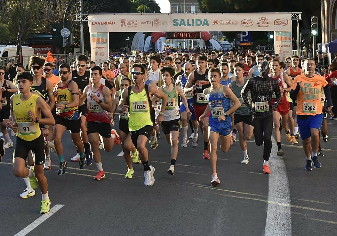 Miguel Alcaraz y Marta Martínez se imponen en la San Silvestre de Murcia
