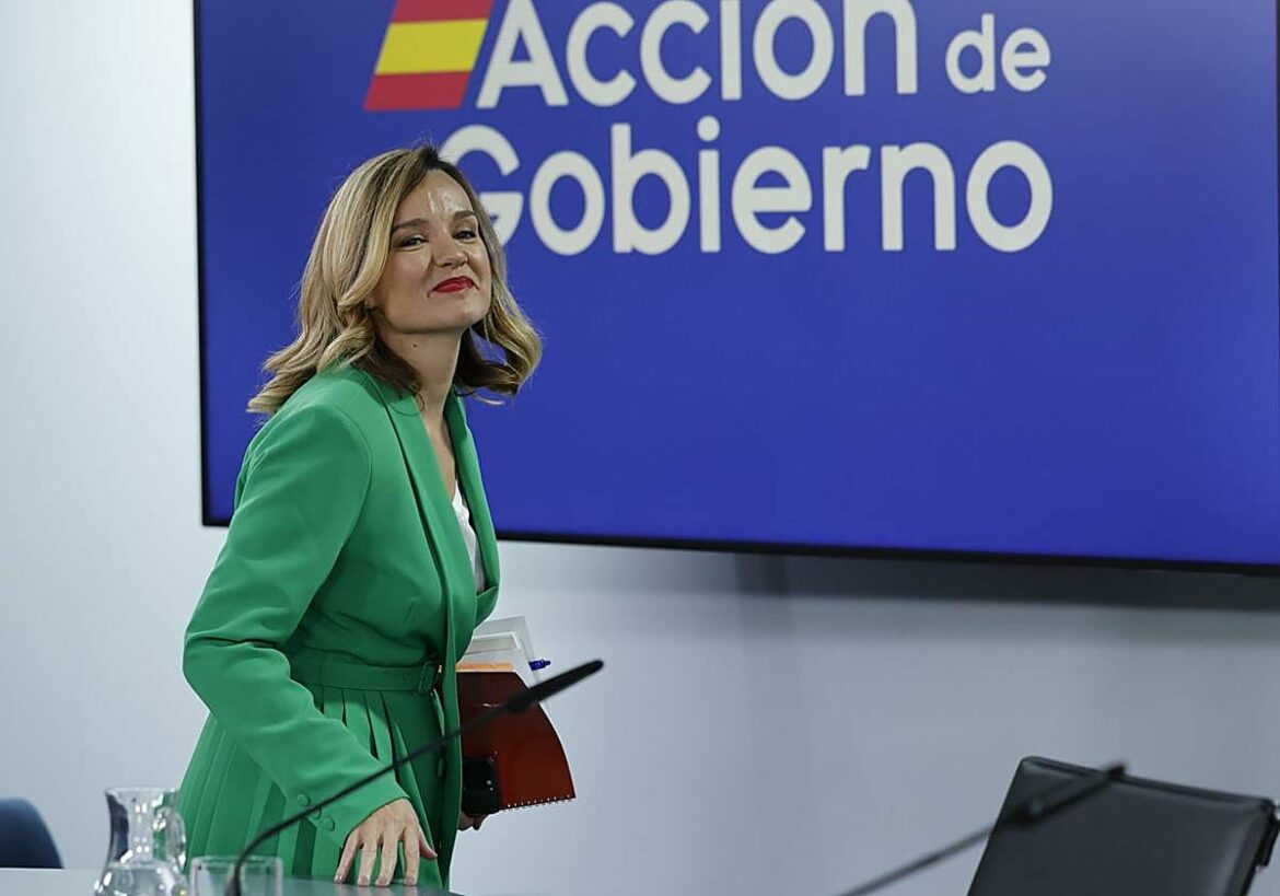 Pilar Alegría se despide del Gobierno para ser la candidata del PSOE en Aragón: «Vuelvo a mi casa»