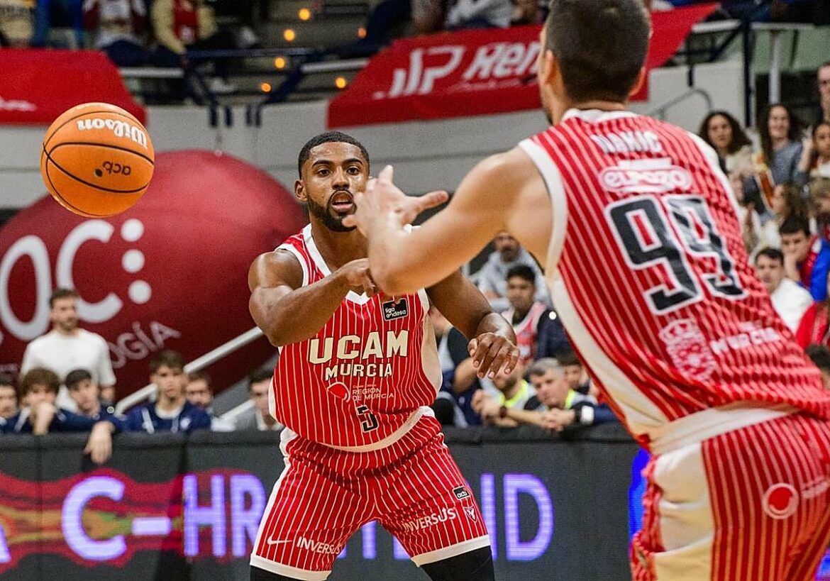 Victoria convincente del UCAM Murcia en su debut en el Top 16 de la Europe Cup