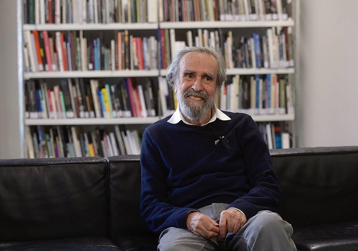 Imagen principal - El artista plástico y conceptual Isidoro Valcárcel Medina. 