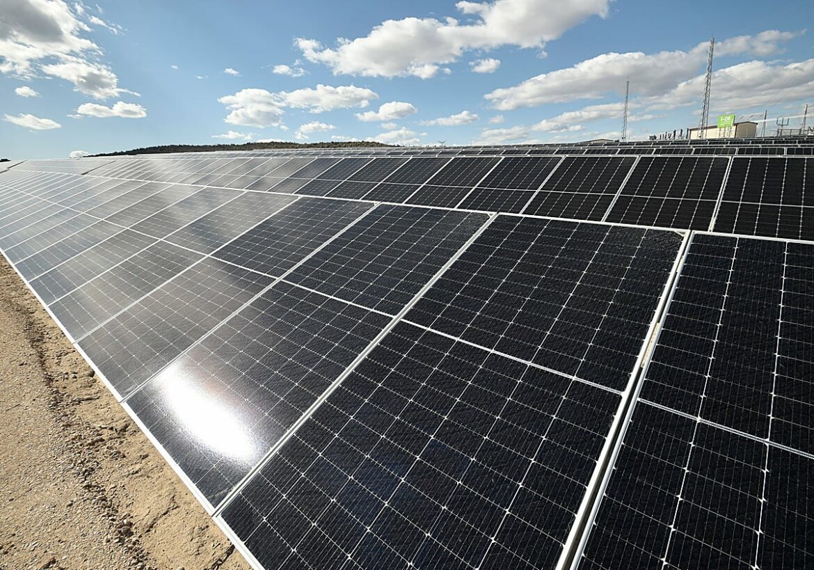 Los empresarios de renovables y del hidrógeno verde piden un «debate energético riguroso» para las energías limpias