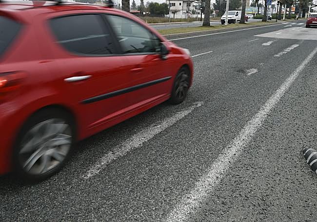 El imparable deterioro del asfalto en la Ronda Sur de Murcia solivianta a los conductores: «Está peor que nunca»