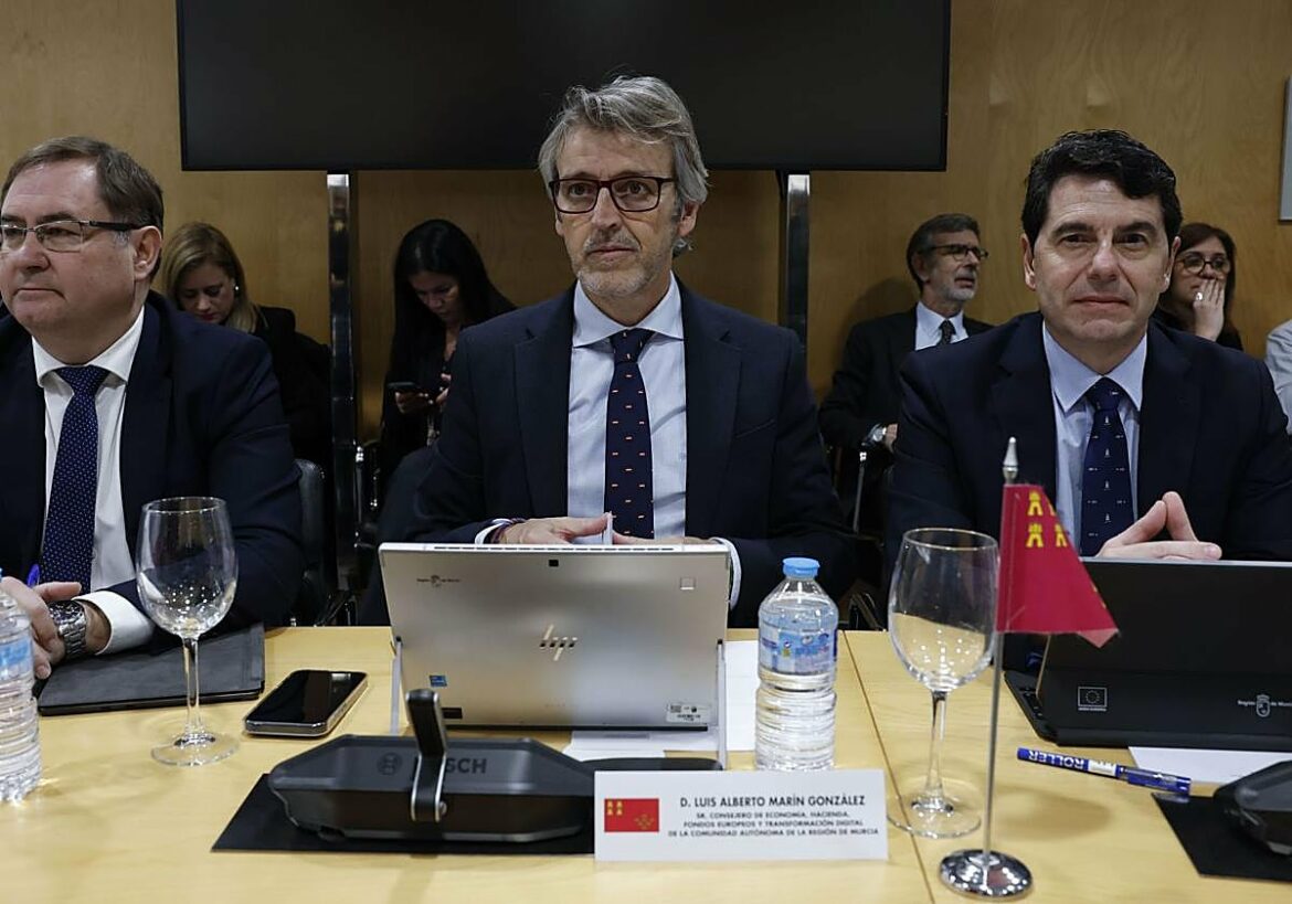 Marín pone en duda que la Región reciba la cantidad que dicen la ministra y el PSRM