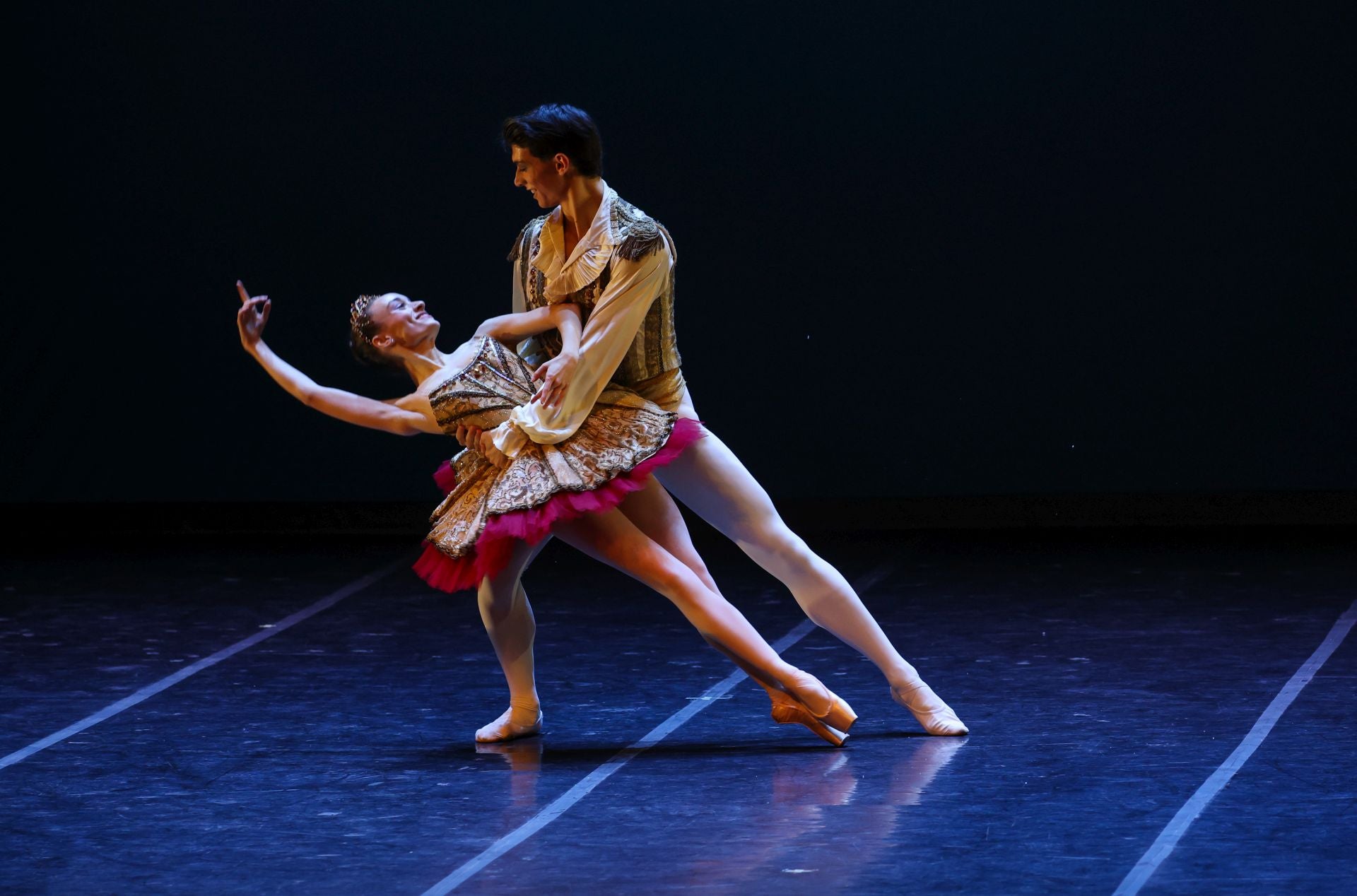 Estrellas de la danza en el Auditorio regional