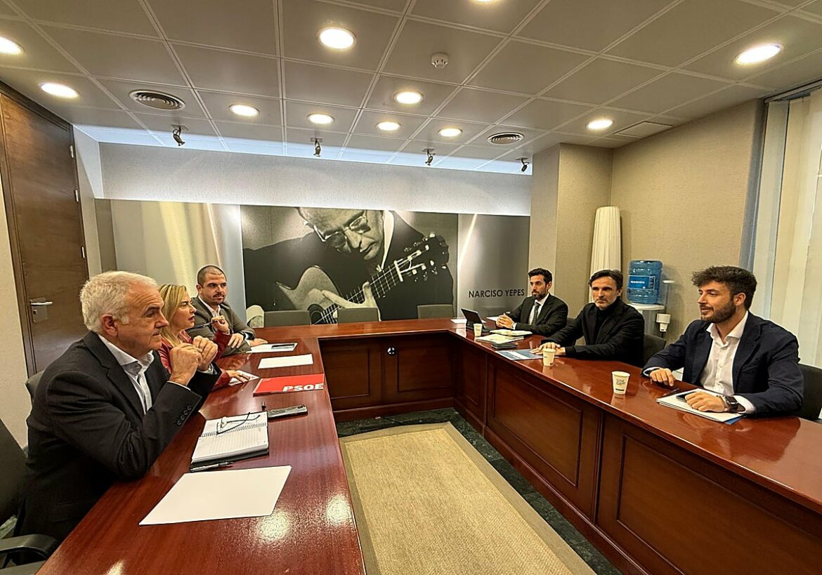 El PSOE ofrece su apoyo a la ley de vivienda de la Región si incluye ayudas de 36.000 euros para pagar la entrada