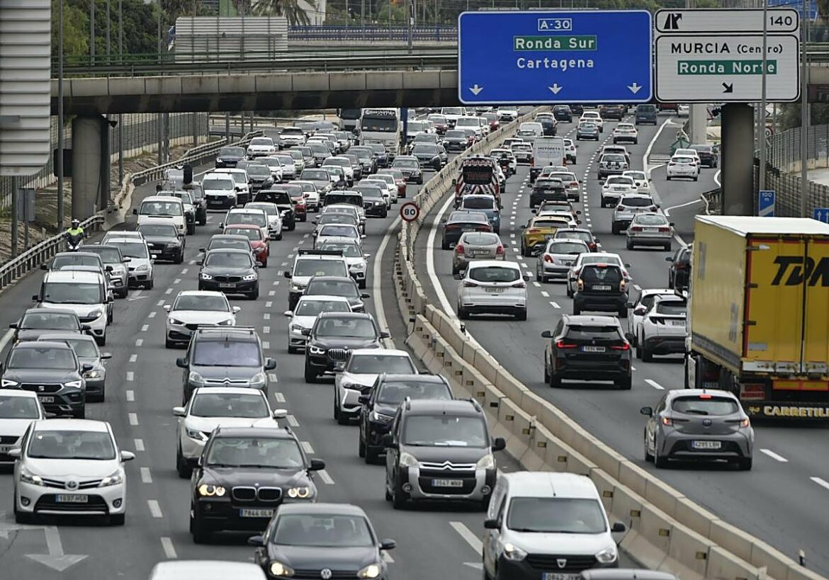 El intenso tráfico en Ronda Oeste equipara a Murcia con Madrid y Barcelona
