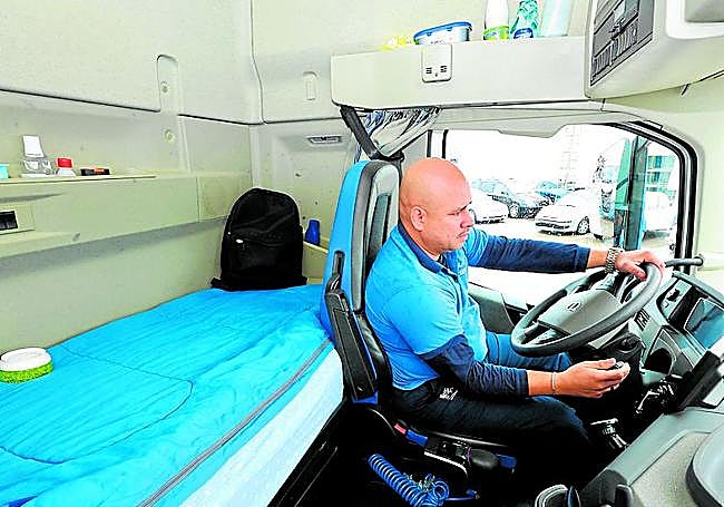 La patronal alerta del «colapso» del transporte de mercancías por carretera por falta de conductores