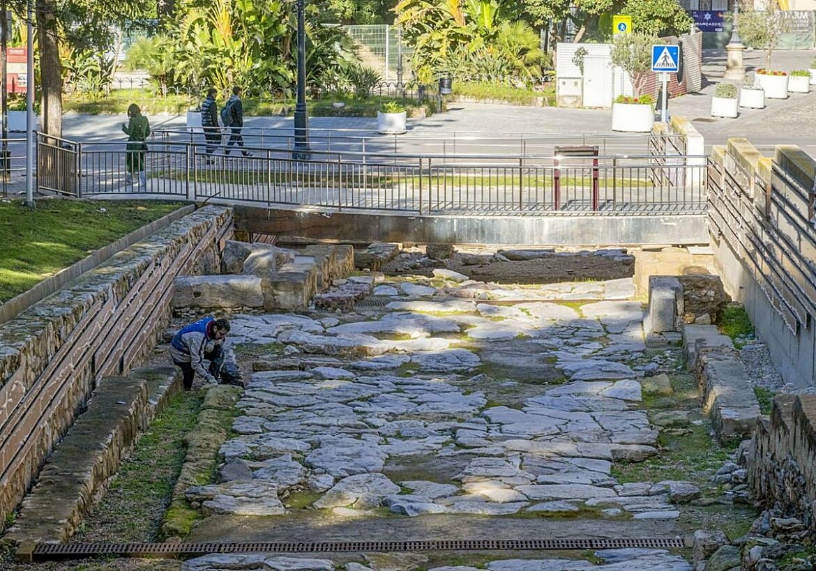 El Ayuntamiento de Cartagena quiere que el Estado asuma el mantenimiento de la Muralla de Carlos III